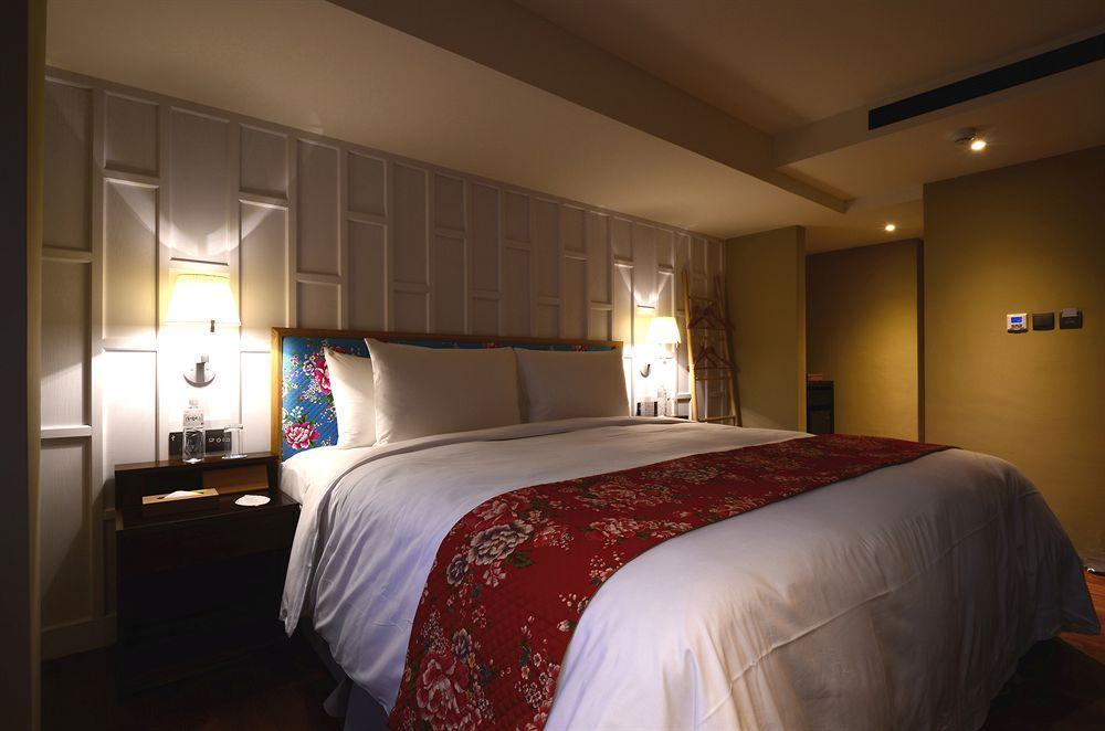 Reddot Hotel Taichung Esterno foto