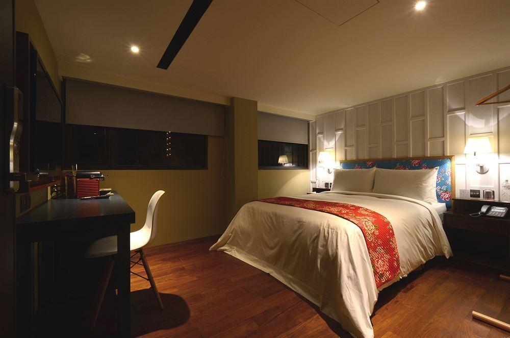 Reddot Hotel Taichung Esterno foto