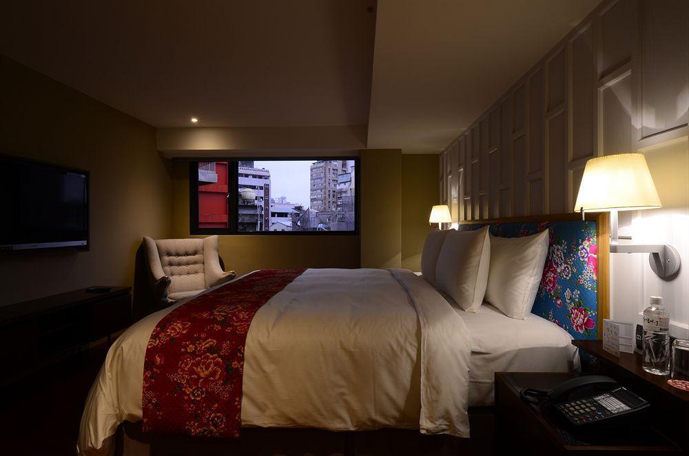 Reddot Hotel Taichung Esterno foto